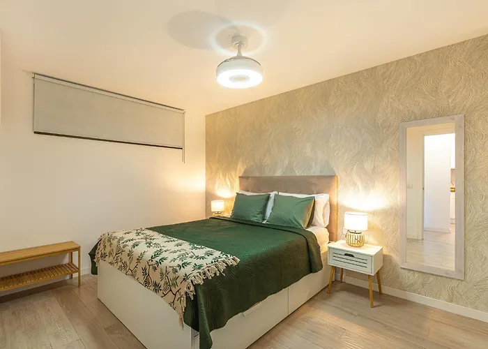 As De Casas - Valdes Center 7 - Cristianos Los Cristianos (Tenerife)